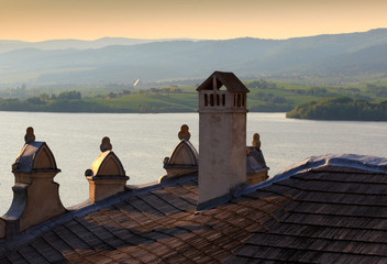Zamkowy Dach Kryty Gontem © Wojciech Lisiński