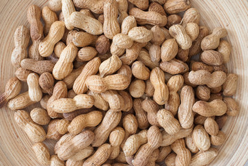 Erdnüsse