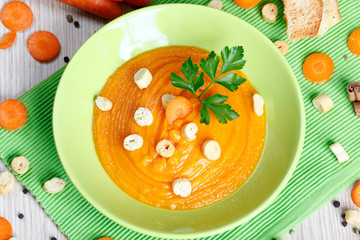 carrot soup with toast