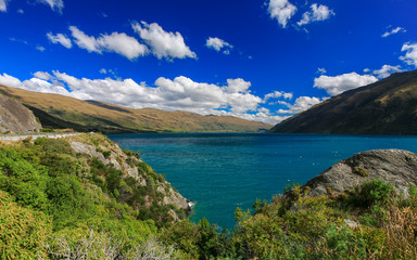 Fototapeta na wymiar Beautiful lake Wakatipu, Queenstown, New Zealand