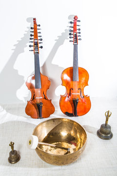 violin and Tibetan bowl