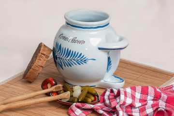 Cornichons et leur pot