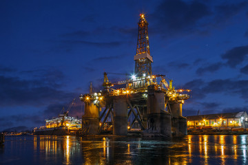 Offshore drilling platform in repair
