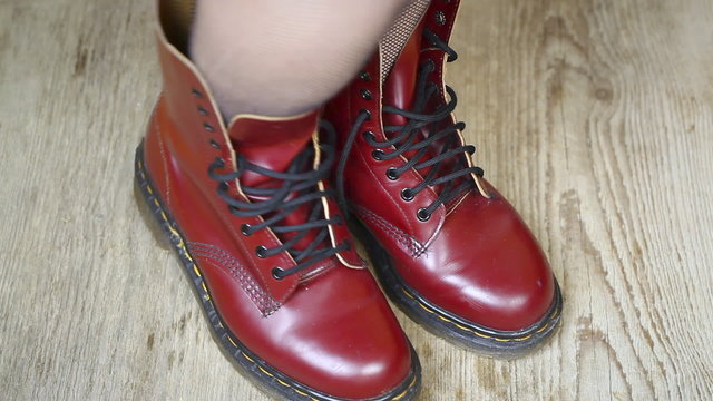 Red leather boots episode 1