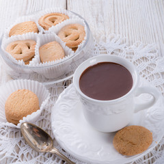Hot chocolate with cookie