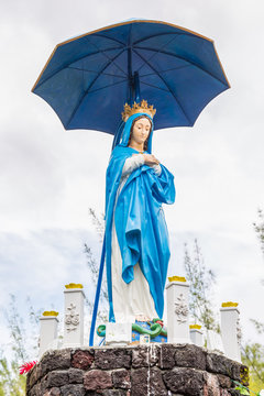 Vierge Au Parasol" Images – Browse 18 Stock Photos, Vectors, and Video |  Adobe Stock