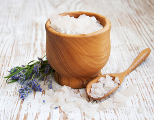 Fototapeta na wymiar Mortar and pestle with lavender salt