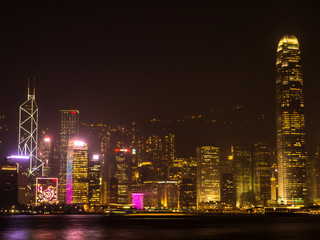 Fototapeta na wymiar Hongkong w nocy. Strzelanie z Kowloon.