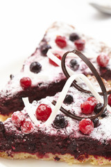 berry cake