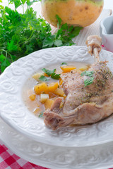 Goose - soup with red wine and thyme