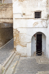 Fototapeta na wymiar Gasse in der Altstadt von Fes, Marokko