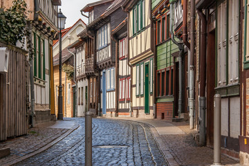 Fototapeta na wymiar Ulica w centrum starego miasta Wernigerode