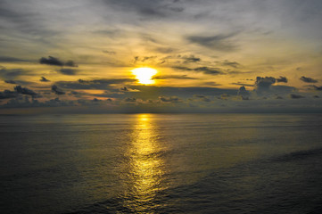 Fototapeta premium sunset on Uluwatu temple, south Bali, Indonesia.