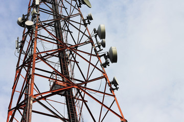 phone signal transmitter tower