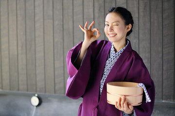 女性・温泉