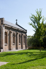 Fototapeta na wymiar Chapelle dans un parc de Limoges