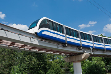 Monorail train - 60686370