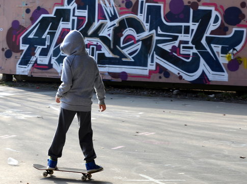 skateboarder 