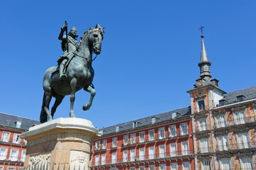 Fototapeta na wymiar Plaza Mayor in Madrid, Spain