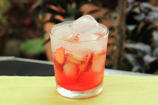 Ice Cold Strawberry soda juice