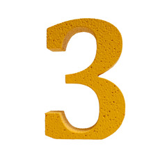 Желтая цифра 3 на изолированном фоне