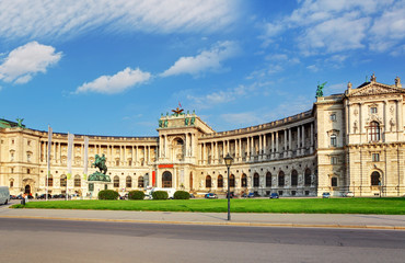 Fototapeta na wymiar Pałac Hofburg w Wiedniu