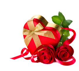 Valentine Heart Shape Gift Box and red roses bouquet