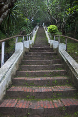 Fototapeta na wymiar Schody do Mount Phousi, Luang Prabang, Laos