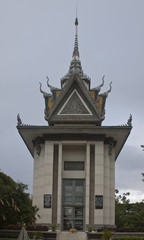 Fototapeta na wymiar Memrial stupa na obszary Killing of Choeung Ek, Kambodży