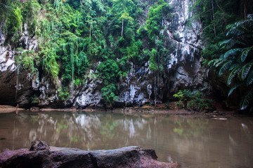 Fototapeta premium Lagoon at Railay, Thailand