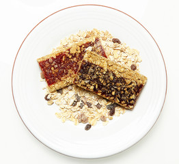 Blueberry and Strawberry Granola Bars