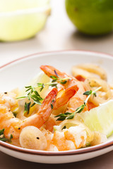 prawns with lime on thyme