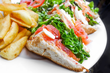 Sandwich with chicken