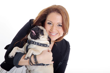 Frauchen mit Hund kuscheln Porträt