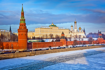 Moscow Kremlin in winter - obrazy, fototapety, plakaty
