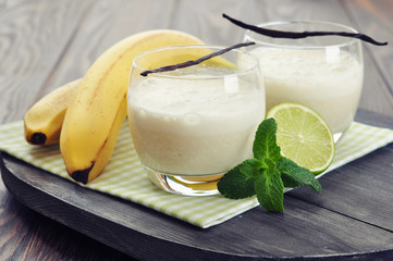 Banana milk shake