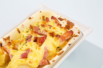 ポテトとベーコンのグラタン