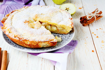 appetizing apple pie