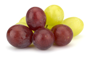 Fototapeta premium Red and green grape bunch isolated on white background