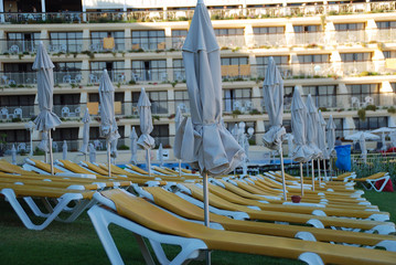 HAMACAS O TUMBONAS DE UN HOTEL