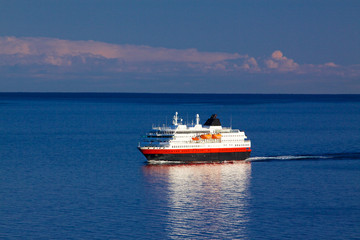 Cruise along Norwegian coast