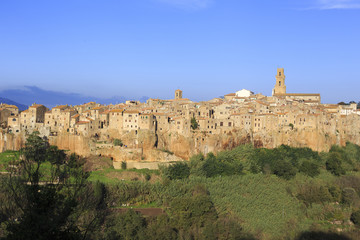 Fototapeta premium Pitigliano, hilltop town