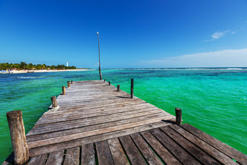 Fototapeta premium Boardwalk on beach