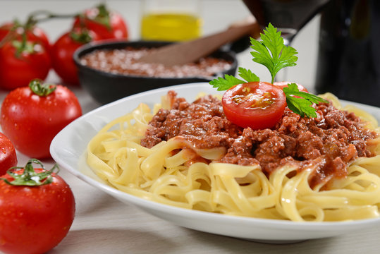 Penne pasta wich bolognese sauce