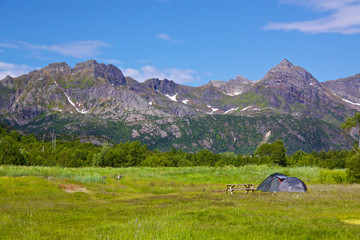 Fototapeta na wymiar Wildcamping on Lofoten