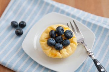 Käsekuchen Muffins mit Heidelbeeren
