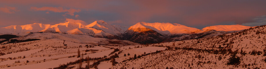 Fototapeta na wymiar South face sunset, Pallars, Pyrenees, Catalonia