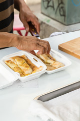 Chefs is cooking roti bread