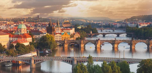 Papier Peint photo Prague Prague, vue sur la rivière Vltava et les ponts