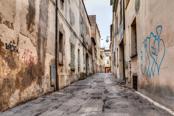 Fototapeta narrow alley in the old town obraz